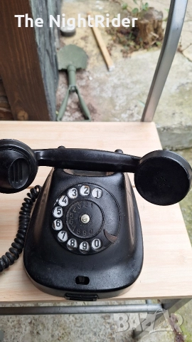 Стар телефон с шайба, снимка 3 - Антикварни и старинни предмети - 52776888