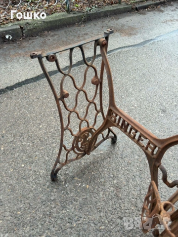 Крака от шевна машина Сингер, снимка 3 - Антикварни и старинни предмети - 53517009