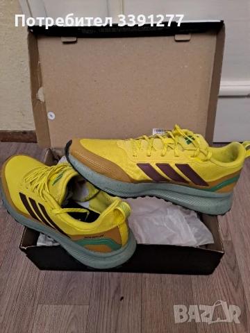 Маратонки Adidas 46