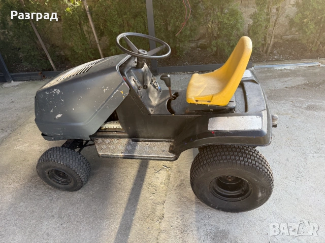 Тракторна косачка без косилен апарат 12кс Brigs & Stration  , снимка 2 - Градинска техника - 54231117
