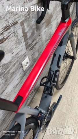 Карбонов шосеен велосипед BMC Teammachine SLR01 Four Disc Ultegra Di2 CRD351 | 47, снимка 8 - Велосипеди - 53664398