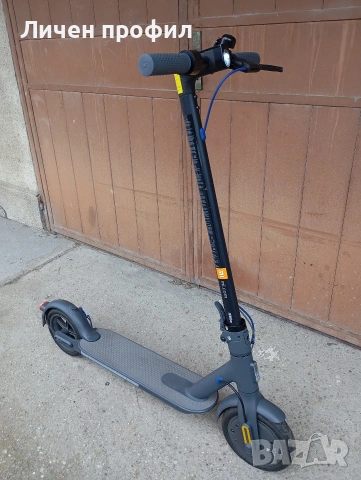 Xiaomi Mi 3 (електрическа тротинетка)