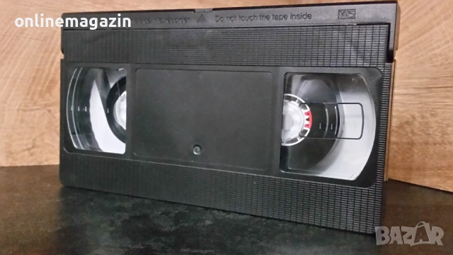 Видеокасета " 9 ОТ НАЙ-ЛУДИТЕ РИСУВАНИ ФИЛМИ " VHS, снимка 6 - Други жанрове - 54046960