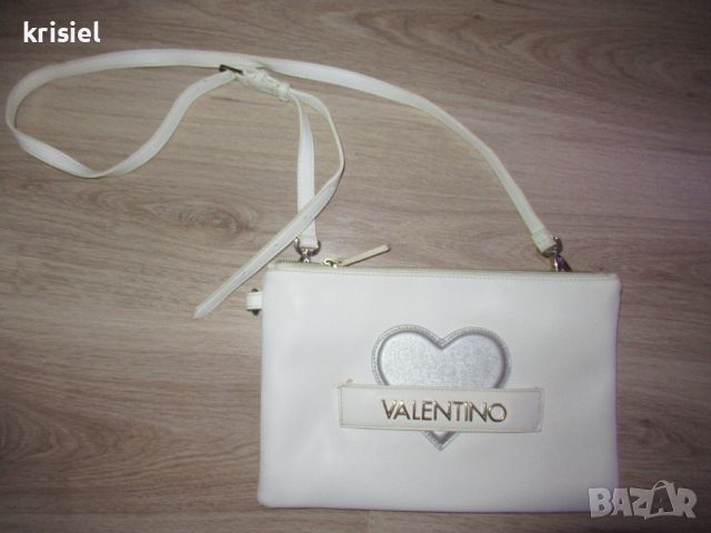 Дамска чанта VALENTINO, снимка 1 - Чанти - 46401566