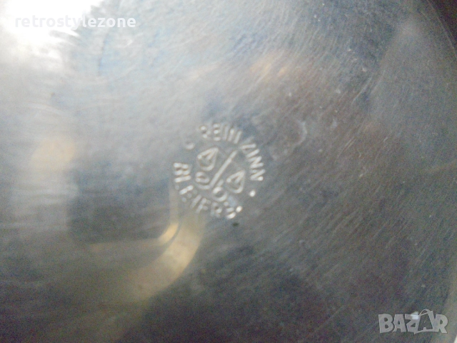 № 8264 Стара порцеланова халба “GERTZ” с релефни орнаменти и метален капак от чист калай (Rein Zinn), снимка 6 - Други ценни предмети - 51725153