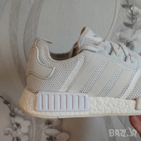 маратонки adidas NMD R1 “Triple White” номер 44 ,5-45 1/3, снимка 9 - Маратонки - 49763084