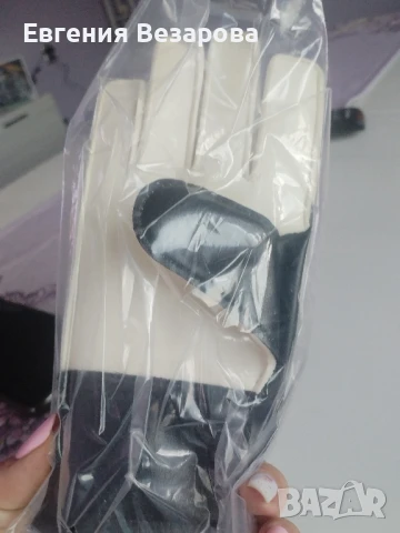 Продавам детски вратарски ръкавици Adidas, снимка 5 - Футбол - 51387171