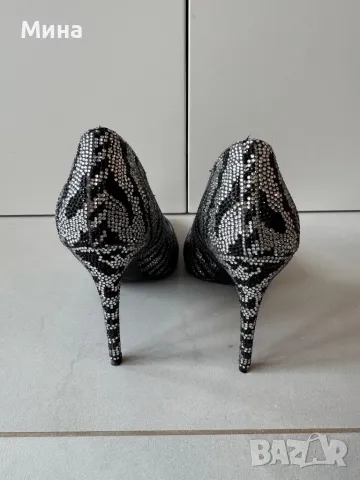 Дамски обувки на ток Steve Madden с мъниста, снимка 3 - Дамски обувки на ток - 49672487