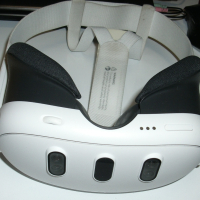 VR очила Oculus Meta Quest 3 512GB, снимка 6 - Друга електроника - 44994088