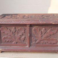 Примитивна дървена кутия за скъпоценности, снимка 1 - Други ценни предмети - 45404336