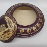 Стара гръцка керамична купа с капак, много интересен дизайн, на капака е изобразен гръцкият Партенон, снимка 3 - Антикварни и старинни предмети - 45394406