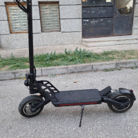 Продавам чисто нова електрическа тротинетка Kugoo G2 pro , снимка 2 - Скейтборд, ховърборд, уейвборд - 45020548