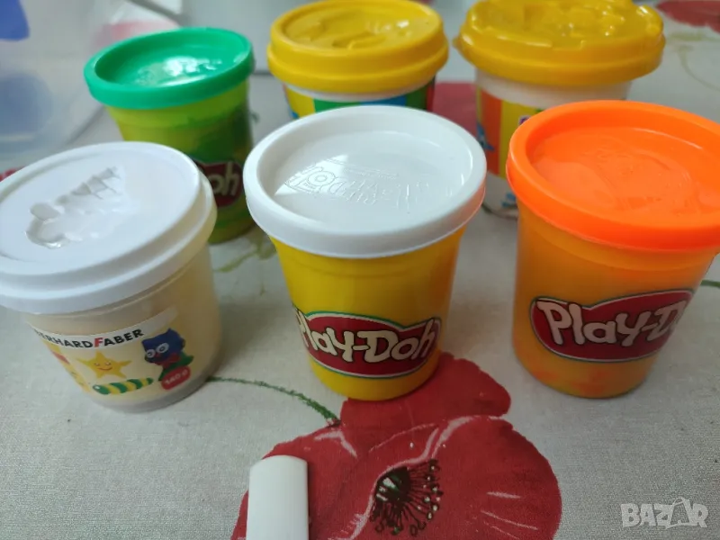 6 нови бурканчета playdoh нови неизползвани, снимка 1