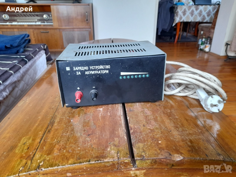 Старо зарядно устройство за акумулатор #3, снимка 1