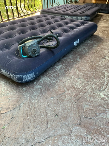 надуваем матрак 2 боя с помпа, снимка 1