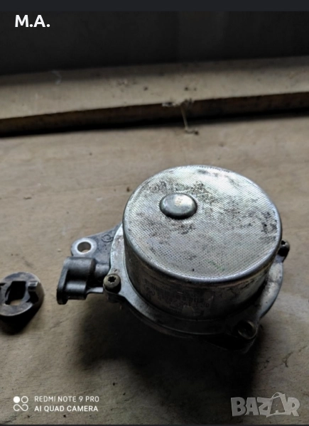 Вакуум помпа е39 530d, снимка 1