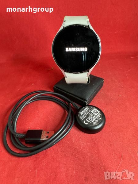 Часовник Samsung Galaxy Watch4 44mm (SM-R870) + зарядно, снимка 1