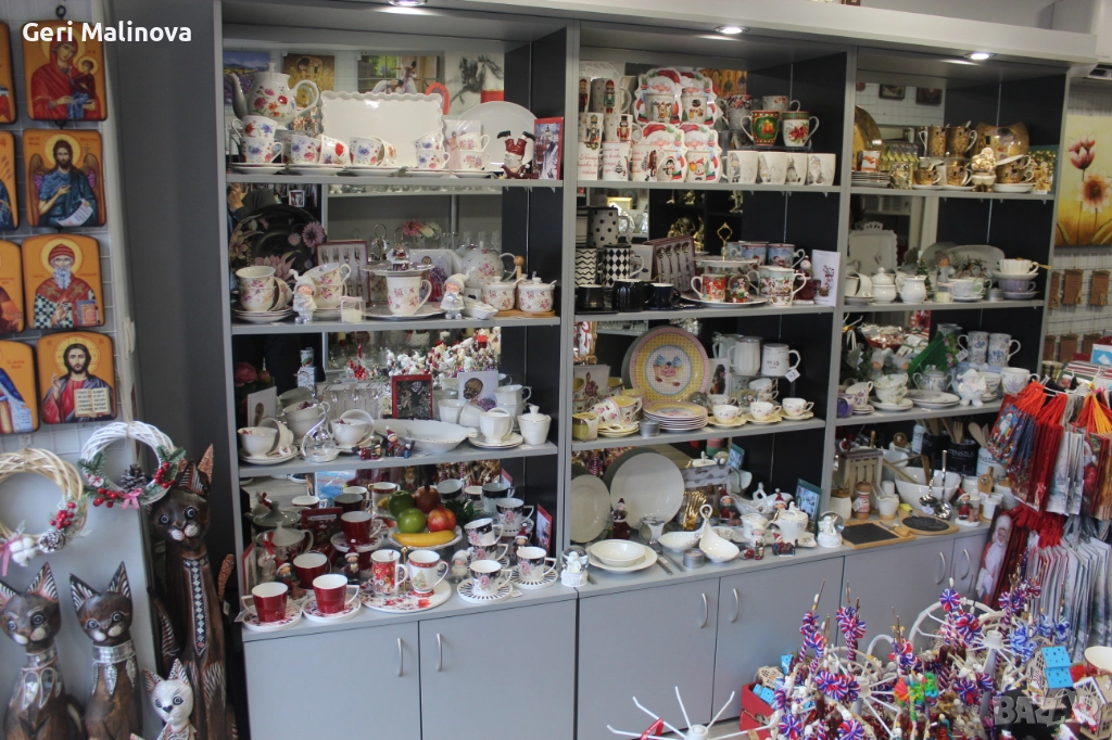 Продавам обзавеждане за магазин./Търговско оборудване/, снимка 1