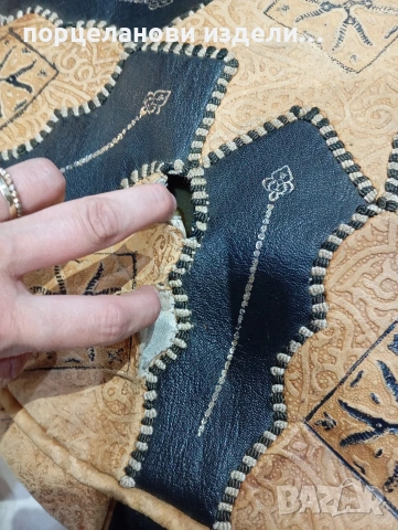 Автентичен марокански пуф табуретка ръчно изработен от естествена кожа , снимка 6 - Антикварни и старинни предмети - 53976352