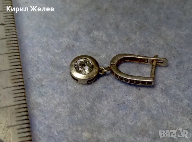 ШАРМАНТНА АНГЛИЙСКА СКЪПОЦЕННА ОБЕЦА СРЕБРО 925 с ПРЕКРАСЕН ЮВЕЛИРНО ФАСЕТИРАН ИСКРЯЩ ЦИРКОН 27414, снимка 5 - Обеци - 49704368
