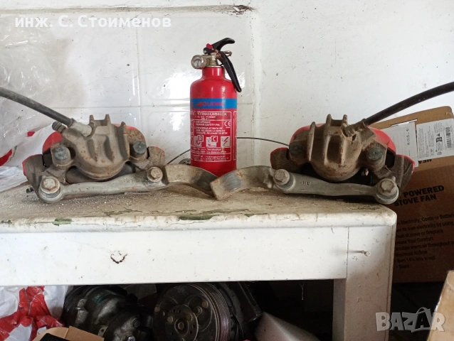 Предни спирачни апарати ляв/десен за Volvo p2 V70 (2000-2007г), снимка 3 - Части - 54134247