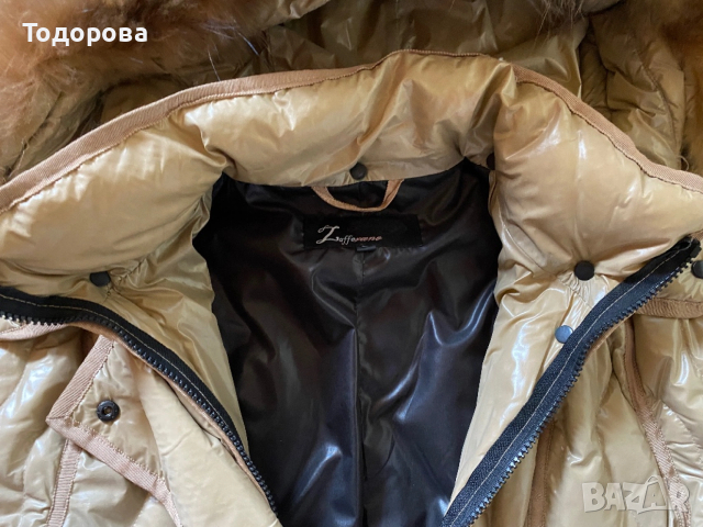 Много елегантно бежово яке с подвижна качулка, естествен пух. Високо качество., снимка 3 - Якета - 53292299