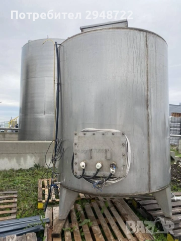 Резервоар неръждаем вертикален 5м3 с бъркалка, снимка 2 - Други машини и части - 53642162