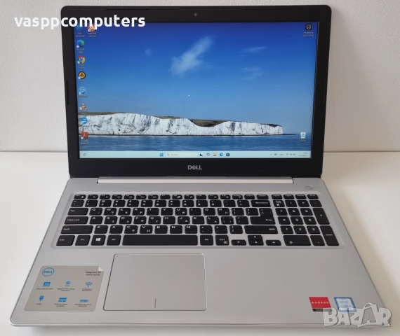 Dell Inspiron 15 5570/15,6"/i7-8550U/Radeon 530/8GB RAM/128GB SSD + 320GB HDD
