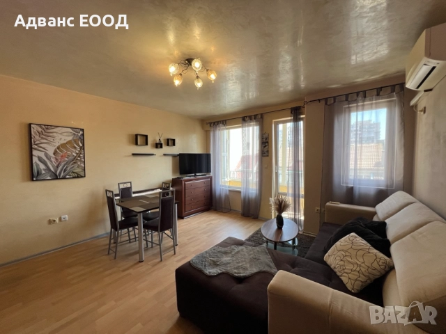 Двустаен апартамент в Широк център