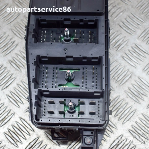 Бушониера Кутия с предпазители за KIA Carnival 2.9 CRDi (2006–2012) 91950-4D050, снимка 3 - Части - 53200659