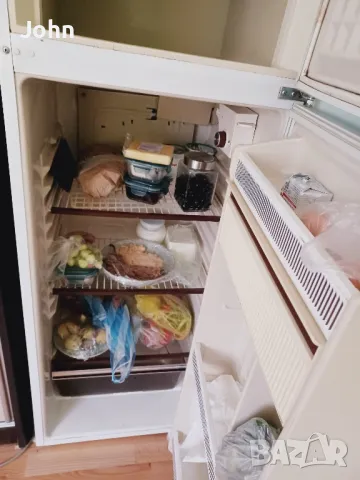 Хладилник със Фризер