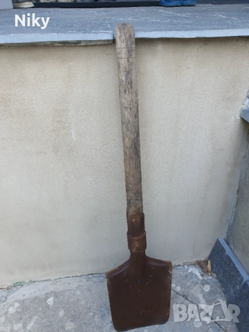 Военна окопна лопатка , снимка 3 - Антикварни и старинни предмети - 51843836