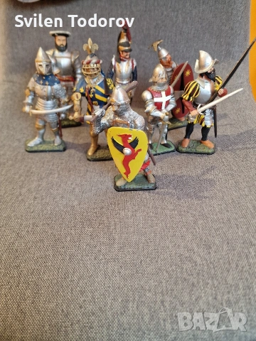 Оловни фигури 