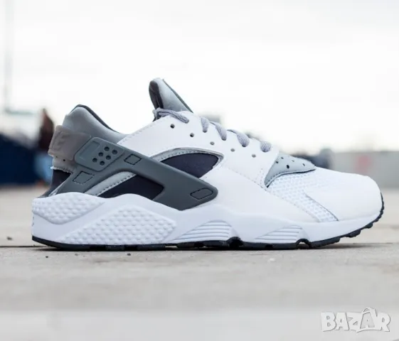 оригинални маратонки Nike Air Huarache  номер 45 ,5-46, снимка 3 - Маратонки - 47473022