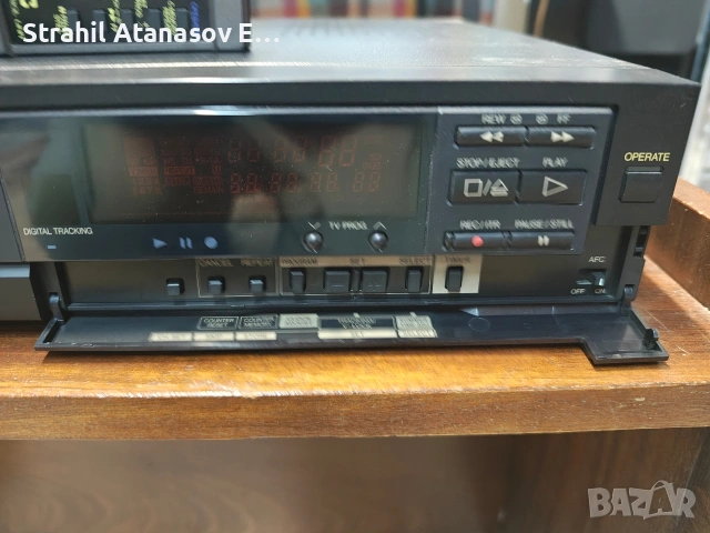 JVC HR-D520EE VHS Рекордер, снимка 7 - Плейъри, домашно кино, прожектори - 53598565