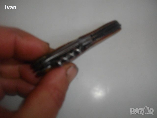 Българска Соц ножка джобно ножче туристическо с дръжка от каталин Завод П.Денев - Габрово , снимка 13 - Антикварни и старинни предмети - 53420161