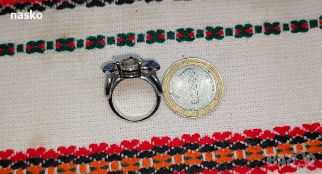 Дамски флорален пръстен, снимка 4 - Антикварни и старинни предмети - 46463342