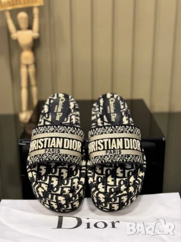чехли на платформа christian dior , снимка 2 - Чехли - 51002599