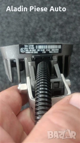 Проектор за заден ход на кабината на Volvo, код 24143920, LC21392 , снимка 3 - Аксесоари и консумативи - 51187751