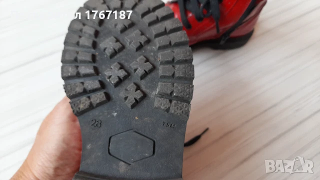 Детски ботуши кожени червени с връзки 28 размер 18р5 см стелка, снимка 4 - Детски боти и ботуши - 51384217