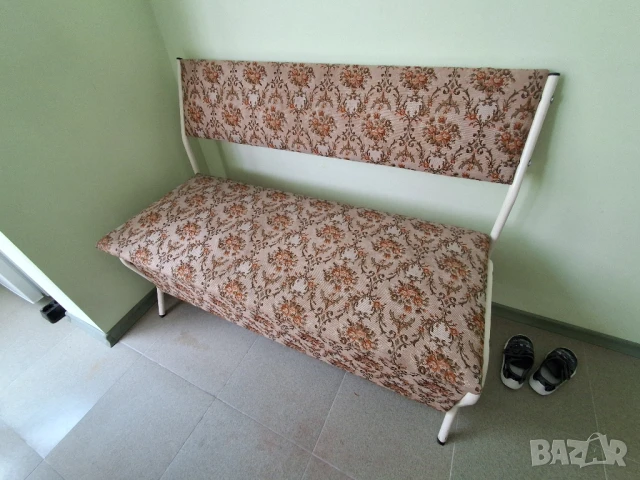 Част от кухненски ъгъл , снимка 2 - Дивани и мека мебел - 50746257