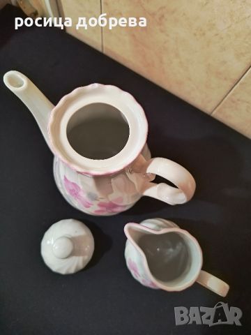 порцеланов чайник и латиера с маркировка , снимка 3 - Сервизи - 46152172