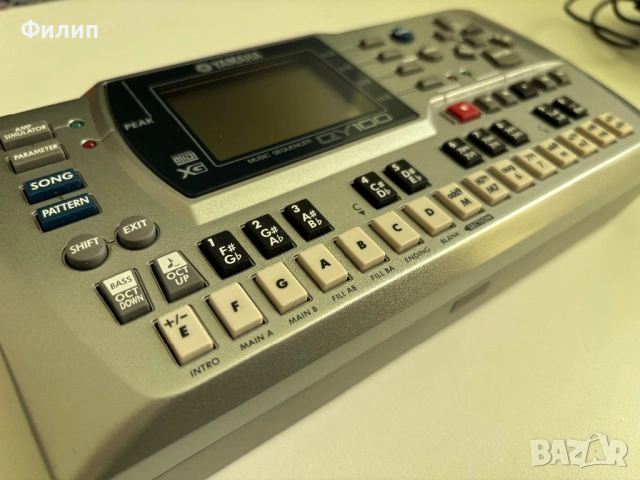 Yamaha QY 100, снимка 2 - Други - 54016621