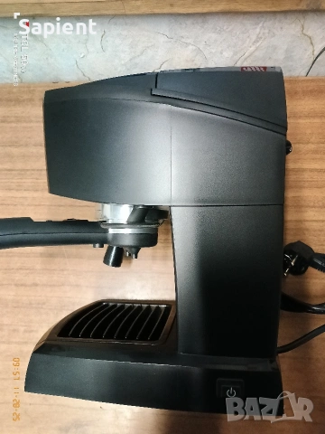 Кафемашина DeLonghi., снимка 2 - Кафемашини - 53739604