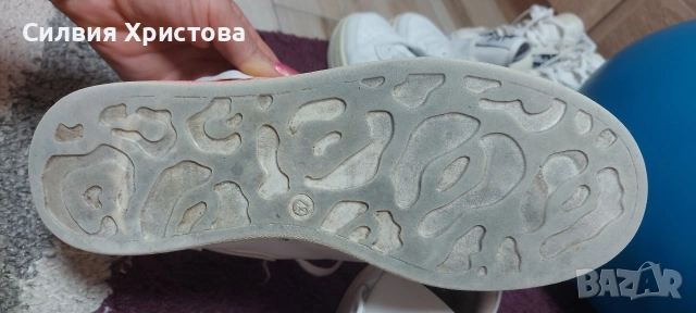 Продавам оригинални маратонки номер 43, снимка 5 - Маратонки - 53846309