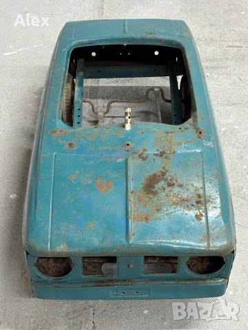 Продавам ретро детска количка Москвич, снимка 2 - Антикварни и старинни предмети - 53995644