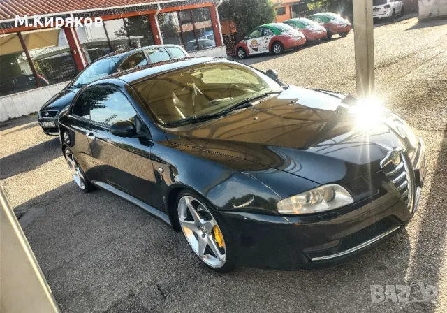 Alfa Romeo Gt 1,9JTD Топ, снимка 3 - Автомобили и джипове - 47950920