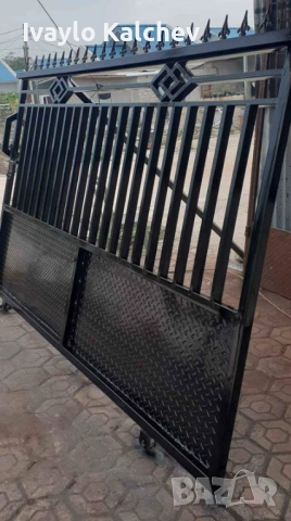 Плъзгаща врата по поръчка | Изработка, монтаж и измерване в цяла България, снимка 7 - Гаражни врати - 54130597