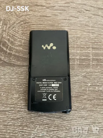 Sony Walkman NWZ-E444 Black ( 8 GB ) Digital Media Player, снимка 6 - MP3 и MP4 плеъри - 46943024