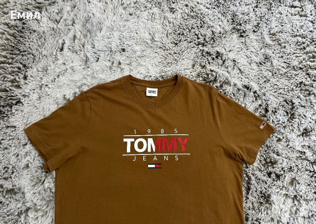 Мъжка тениска Tommy Hilfiger Essential Graphic Logo T-Shirt, Размер L, снимка 2 - Тениски - 46351104